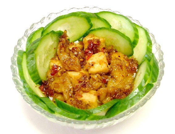 Món chay : Mì căn xào sả ớt.