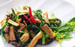 mon chay cai ngong xao nam dong co sot dau hao