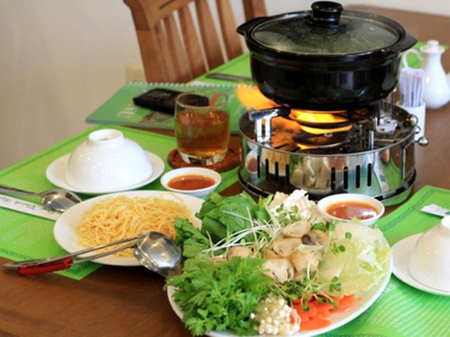Lẩu thái chay.