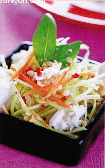 Gỏi xoài mực chay.