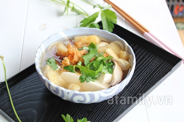 Canh chay thanh nhẹ cho bữa tối .
