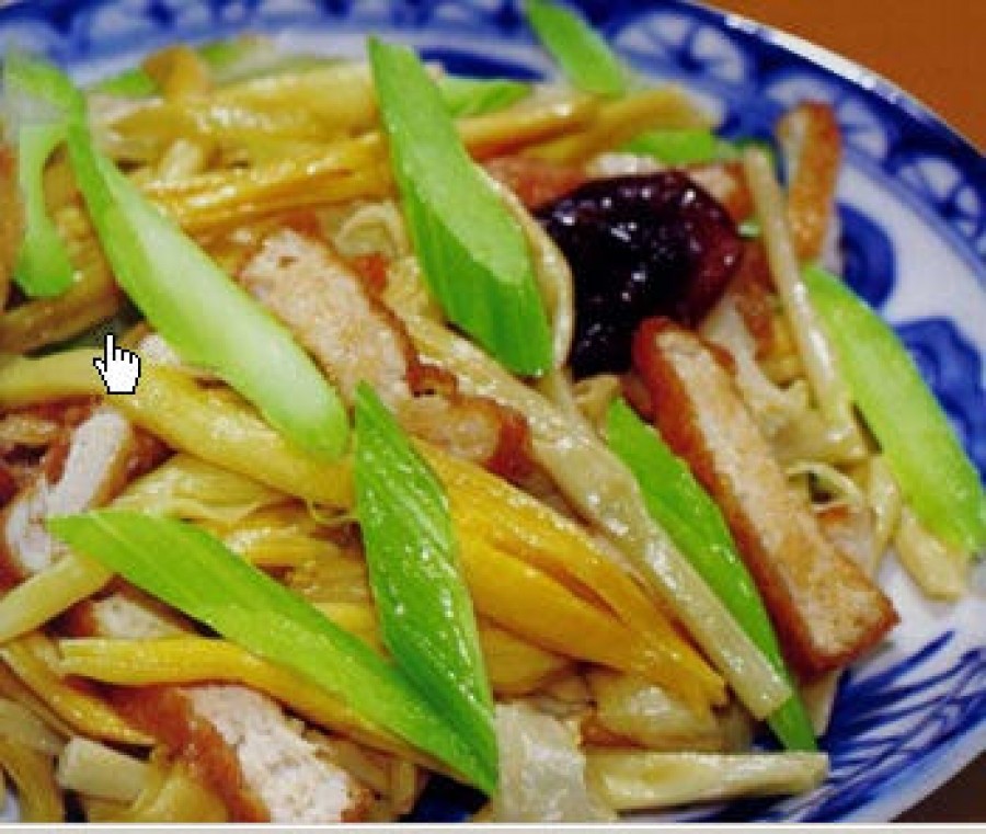 Món chay : Hoa kim châm xào cần tây.