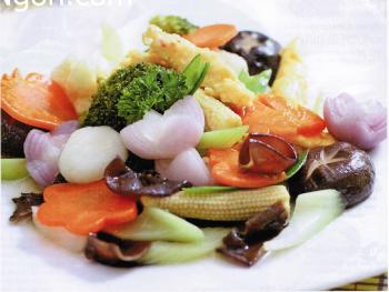 Mon chay rau củ xào hỷ lạc