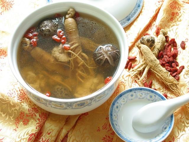 Gà thuần chay tiềm củ sâm …