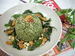 Món chay : Cơm chiên trà xanh .