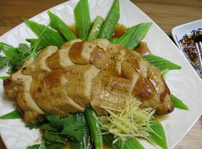 Món chay : Gà hấp cải bẹ xanh .