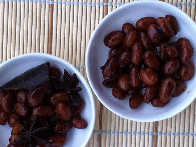 Món chay : Đậu phộng hầm ngũ vị hương .