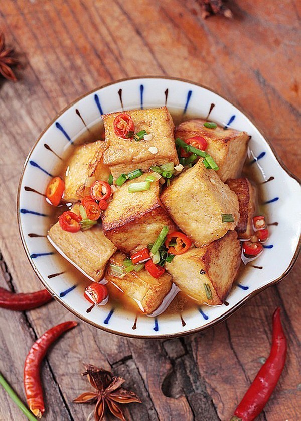mon chay : Đậu phụ kho coca .