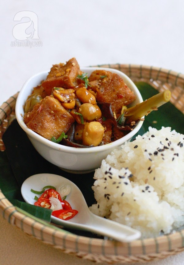 mon chay : Đậu phụ kho kiểu Huế .