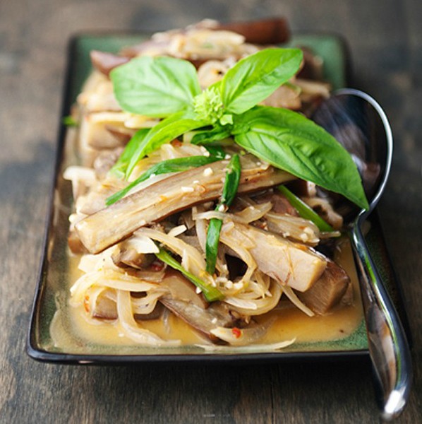 Đậm đà giản dị món chay cà tím xào hành