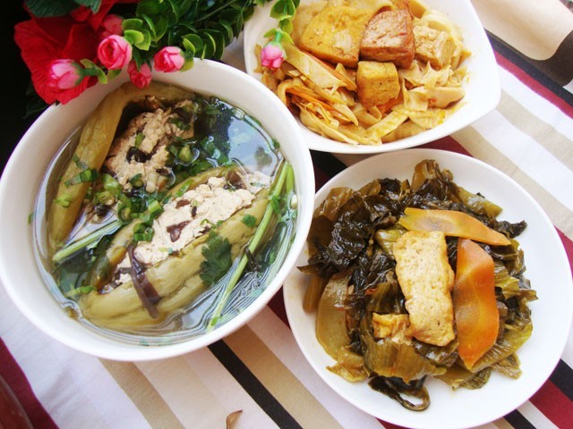 Măng kho, canh khổ qua cho thực đơn ngày ăn chay
