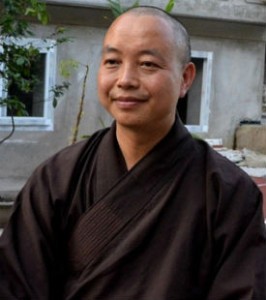 “Tên gọi chẳng qua cũng chỉ là một thủ thuật khai thác lòng thị hiếu hấp dẫn khẩu vị của con người”.