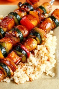 xien nuong chay an kem voi com