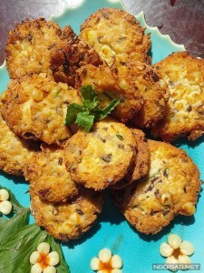 mon chay cha dau hu va ngo mem ngot cham kem voi tuong ot thi ngon tuyet