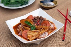 doi khau vi voi mon an chay hu tieu bo kho chay