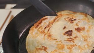 chien vang 2 mat banh burrito